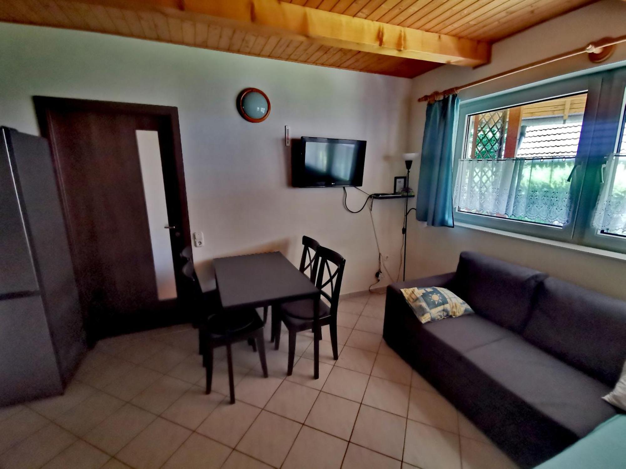 Nemeth Apartmanhaz Balatongyörök المظهر الخارجي الصورة